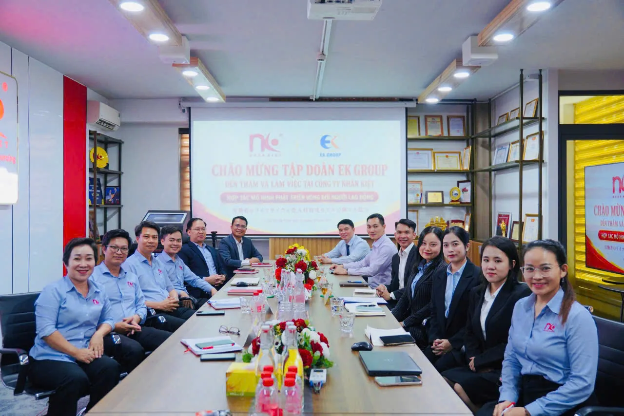 Tập đoàn EK Group đến thăm và làm việc tại Công ty Nhân Kiệt